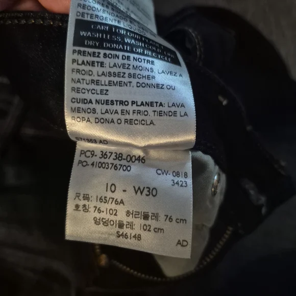 Levi's Dark Blue Cuffed Ankle Jeans - Picture 3 of 4